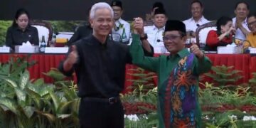 Ganjar Pranowo dan Mahfud MD. Foto: Tangkap Layar Youtube PDI Perjuangan