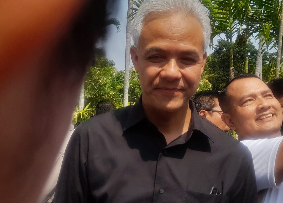 Ganjar Pranowo saat berkunjung ke Bali. Foto: BALItopik