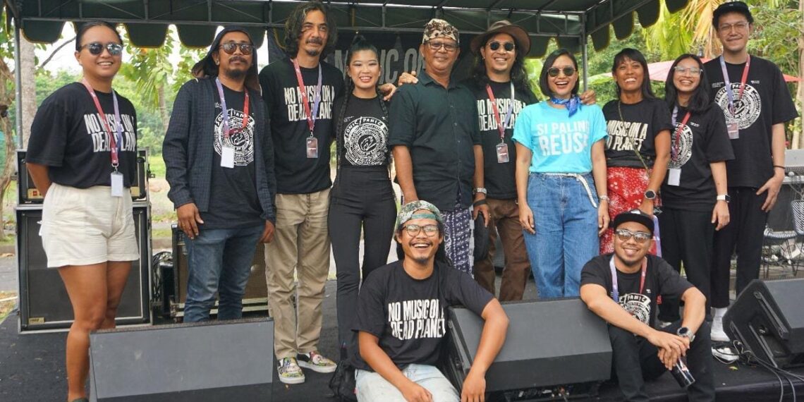 Para musisi yang tampil di IKLIM Fest di Monkey Forest, Ubud. Ist