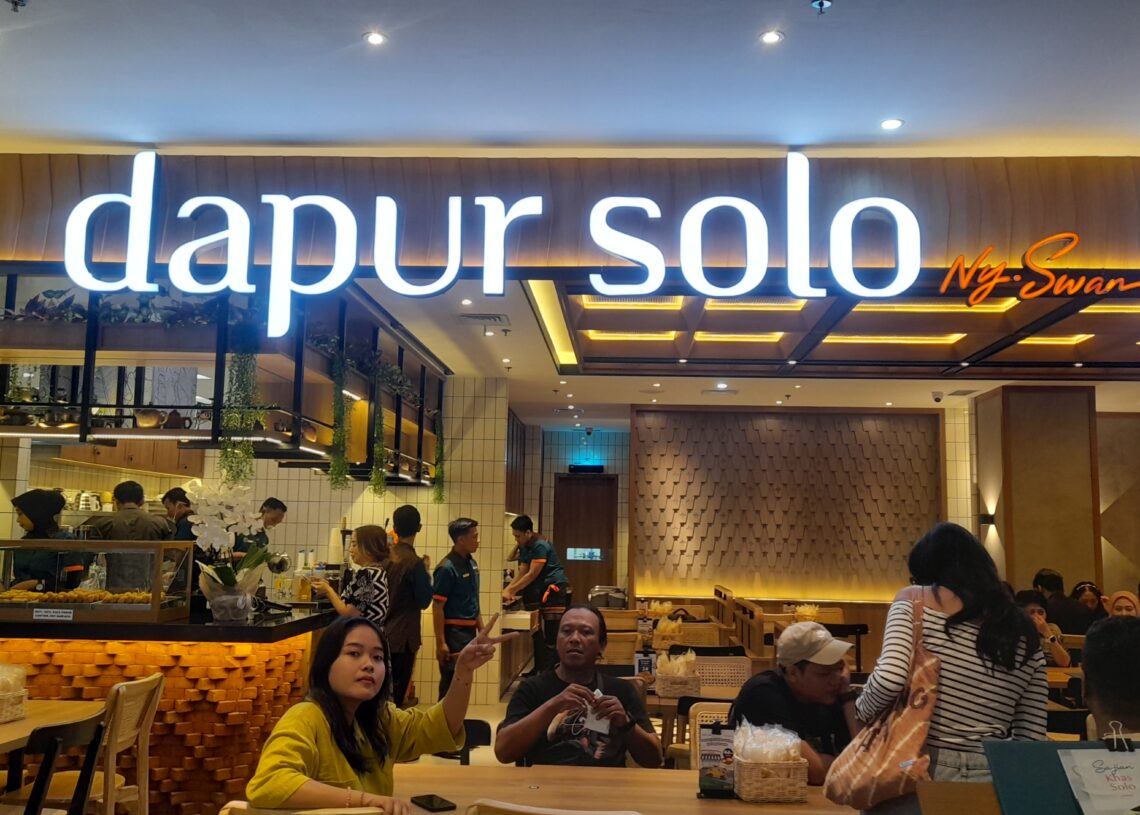 Suasana Pembukaan Dapur Solo di Trans Studio Mall (TSM) Bali.