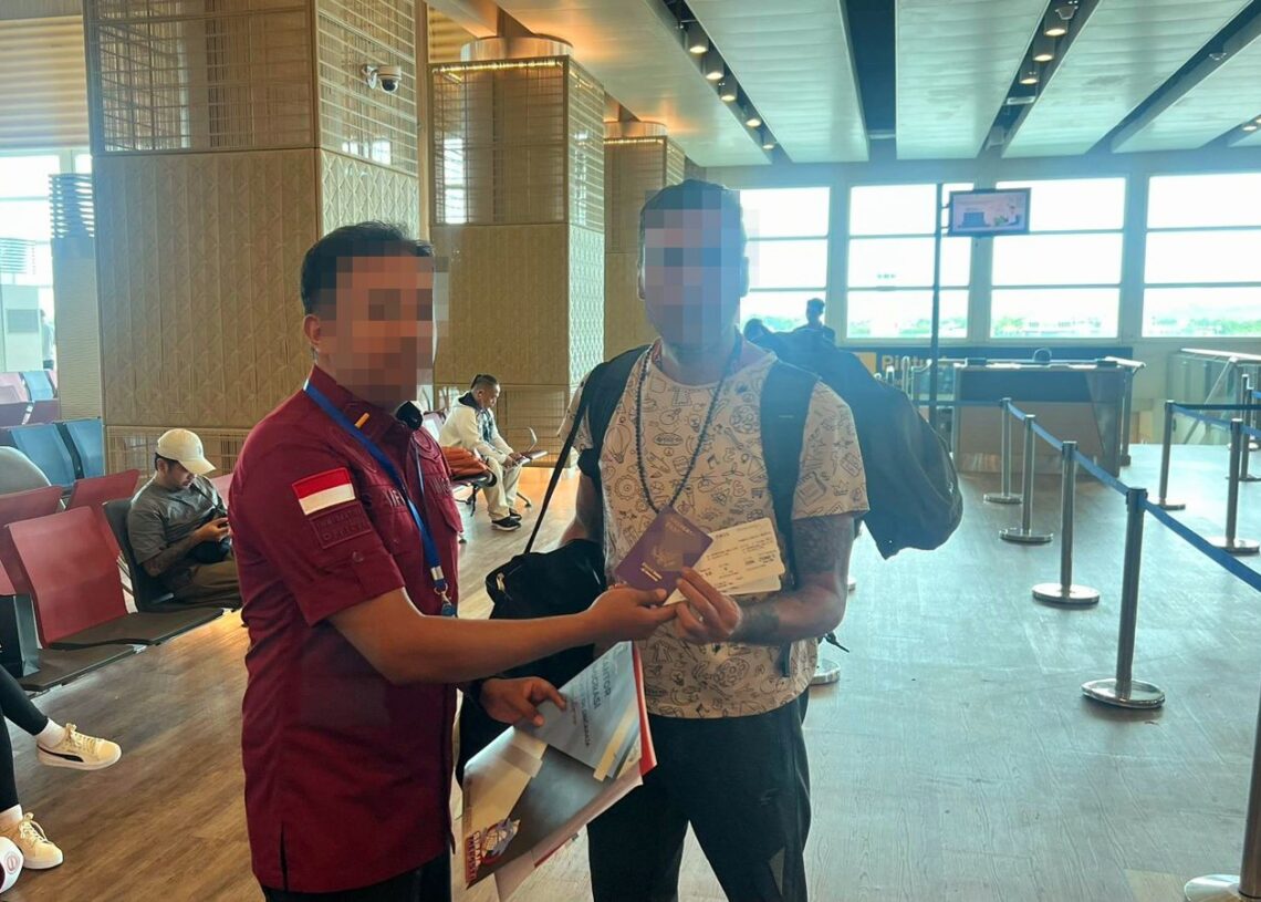 WNA Amerika Eks Napi Narkotika Dideportasi Imigrasi Singaraja. Ist