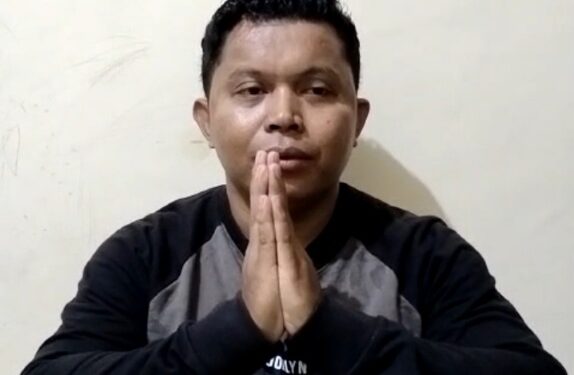 Tangkap layar video klarifikasi sopir taksi yang viral