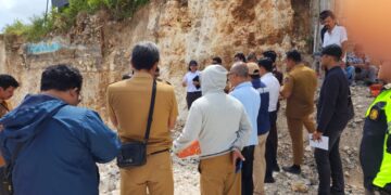 Proses pemantauan lapangan tim gabungan Pemkab Badung