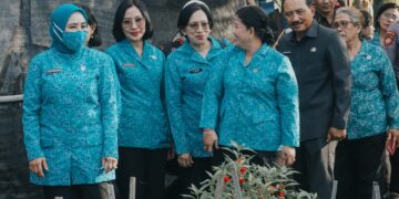 Ketua Umum Tim Penggerak PKK Pusat, Ny. Tri Tito Karnavian saat kunjungi Kabupaten Klungkung. IST
