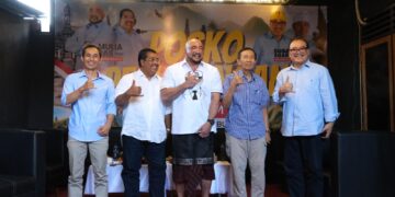 Mulia-PAS didampingi Mantan Gubernur Bali, Made Mangku Pastika dan calon Bupati dan Wakil Bupati Buleleng 2024, Sugawa Korry dan Gede Suardana. -IST