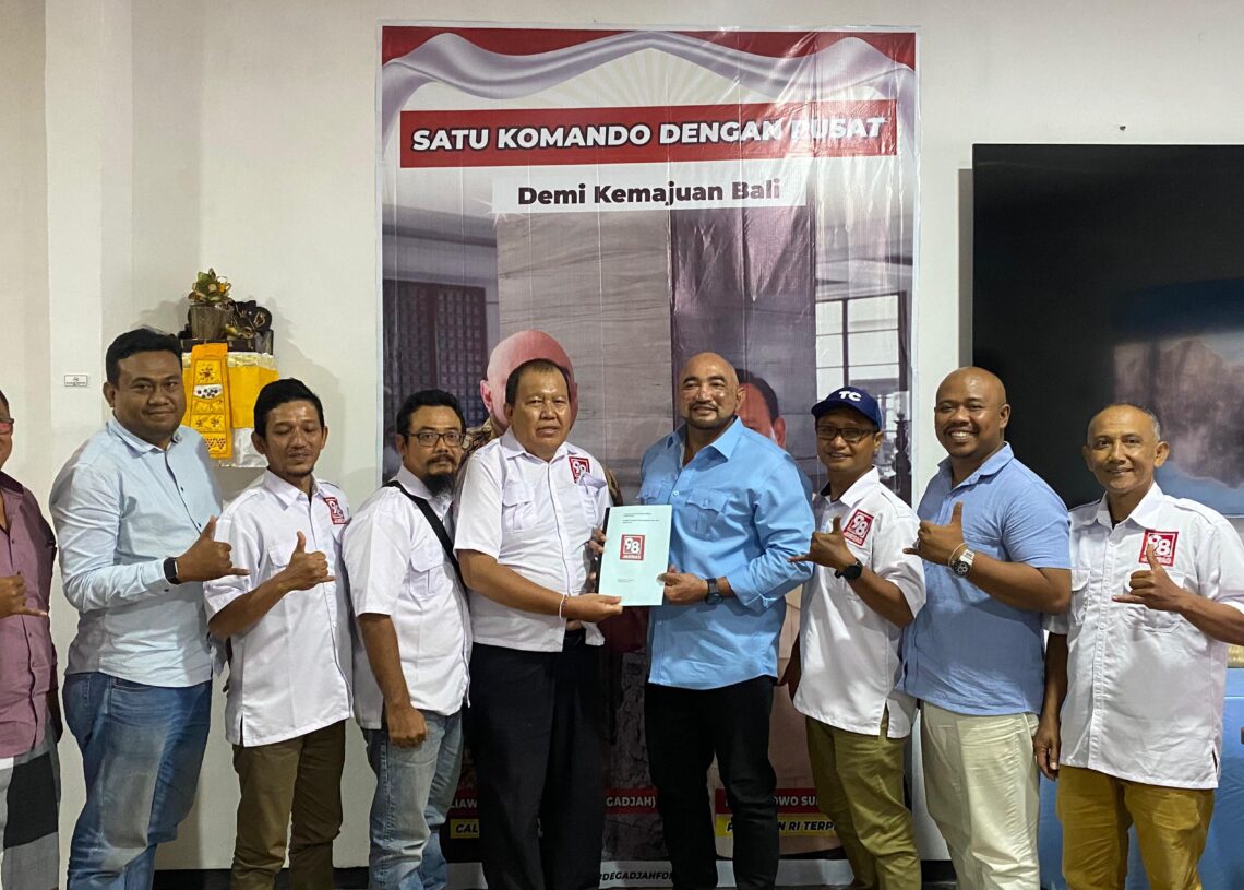 Jaringan Nasional Aktivis 1998 (Jarnas 1998) Provinsi Bali saat menyerahkan dukungan ke Mulia-PAS. -IST