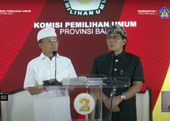 Pasangan Koster-Giri saat debat perdana Pilgub Bali. -Tangkap Layar Youtube KPU Bali