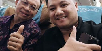 Bro Shalah dan Wayan Koster dalam suatu perjalanan. -IST