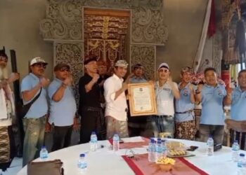 Young90's saat memberikan dukungan kepada pasangan KATA di Gianyar. -IST