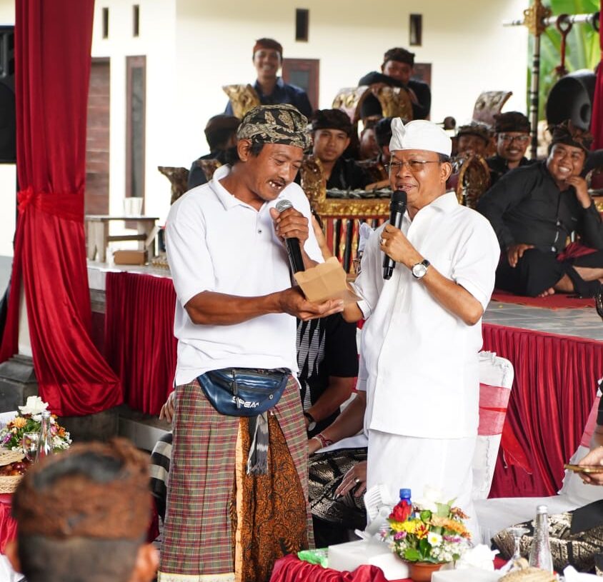 Curhatan Warga, Harga Arak Terganggu Akibat Banyak Oplosan, Koster-Giri Diminta Tindak Tegas. -IST