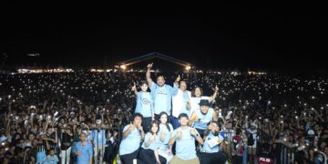 Ribuan Pendukung Mulia-PAS saat konser Dewa 19 di Buleleng.