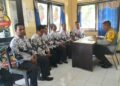 PGRI Kabupaten Nagekeo mendatangi Mapolsek Kecamatan Mauponggo, Jumat siang (29/11/2024). -IST