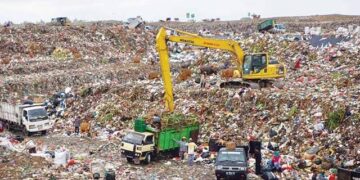 Foto: TPA Suwung. Sumber :greeners.co