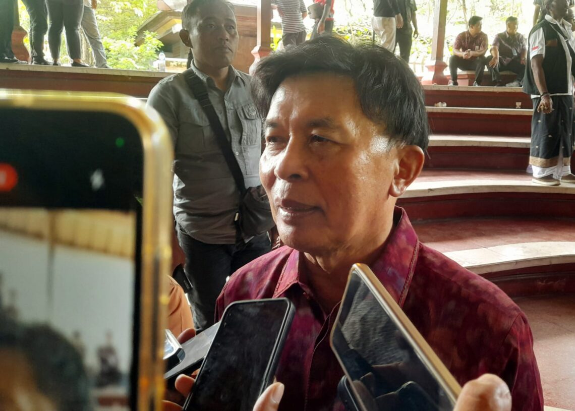 Ketua Fraksi PDIP sekaligus Anggota Komisi I DPRD Bali, Made Supartha, SH, MH. -Balitopik.com