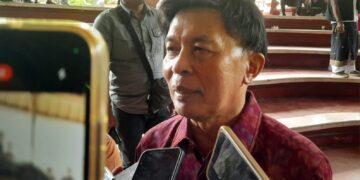 Ketua Fraksi PDIP sekaligus Anggota Komisi I DPRD Bali, Made Supartha, SH, MH. -Balitopik.com