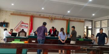 Suasana Sidang Praperadilan Perkara nomor 1 yang melibatkan tersangka Made Dharma, di PN Denpasar, Jum'at (14/2/2025). -Balitopik.com