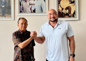 Wayan Koster dan De Gadjah saat pertemuan di rumahnya De Gadjah, (10/2/2025).