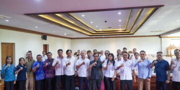 Foto bersama kerjasama stakeholder terkait penyusunan rancangan kerja. -IST