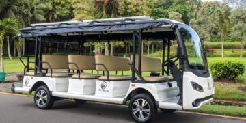 Ilustrasi shuttle bus listrik beroperasi di Sanur. -IST