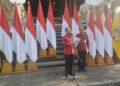 Gubernur Bali Wayan Koster didampingi Kadis Pariwisata Bali Tjok Bagus Pemayun saat membacakan SE Nomor 07 tahun 2025. -Balitopik.com