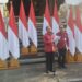 Gubernur Bali Wayan Koster didampingi Kadis Pariwisata Bali Tjok Bagus Pemayun saat membacakan SE Nomor 07 tahun 2025. -Balitopik.com