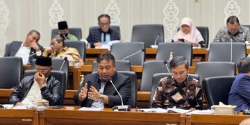 Nyoman Parta saat memberikan pandangan kepada Tim Ahli Perumus RUU Perkoperasian di Baleg DPR RI. -Dok.pribadi