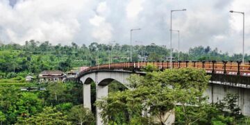 Jembatan Tukad Bangkung di Kecamatan Petang, Badung. -IST