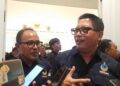 Ketua DPW NasDem Bali I Nengah Senantara didampingi Wakil Ketua bidang Media dan Komunikasi Publik, Agus Dei. -Balitopik.com