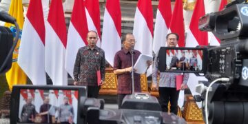 Gubernur Bali Wayan Koster saat membacakan SE Nomor 09 Tahun 2025. -Balitopik.com