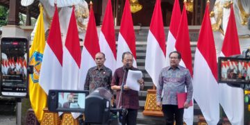 Gubernur Bali Wayan Koster saat membacakan SE Nomor 09 Tahun 2025. -Balitopik.com