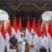 Gubernur Bali Wayan Koster (kedua dari kiri) saat membacakan SE Nomor 08 Tahun 2025. -Balitopik.com
