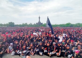Pecalang se Bali saat deklarasi tolak ormas premanisme di Bali. -Balitopik.com