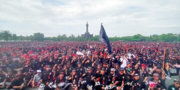 Pecalang se Bali saat deklarasi tolak ormas premanisme di Bali. -Balitopik.com