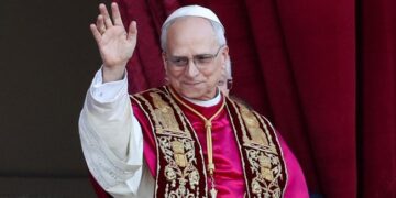 Kardinal Robert Francis Prevost dari AS dengan nama kepausan Paus Leo XIV terpilih menjadi pemimpin Gereja Katolik baru menggantikan Paus Fransiskus. (Foto: REUTERS)