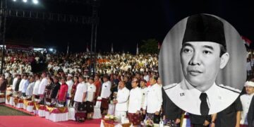 Kepala Daerah se-Bali dan ribuan pelajar, mahasiswa dan masyarakat Bali saat pembukaan Bulan Bung Karno VII Bali. -Balitopik.com