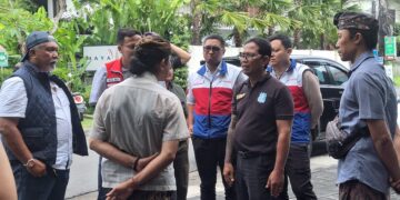 Tim Pengawas Terpadu saat lakukan sidak distribusi LPG di Badung.
