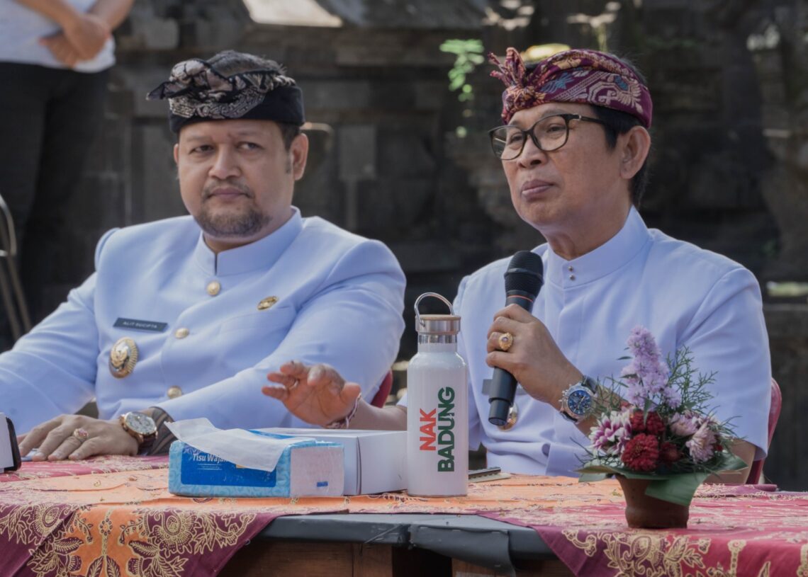 Bupati dan Wakil Bupati Badung, I Wayan Adi Arnawa (Kanan) dan Bagus Alit Sucipta. -Balitopik.com