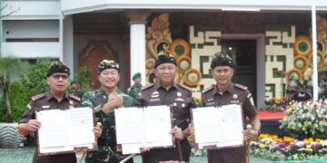 Foto: Apel Kesiapan Pengamanan Kejaksaan Tinggi dan Kejaksaan Negeri Wilayah Bali, NTB, dan NTT, pada Senin (28/7/2025). -Balitopik.com