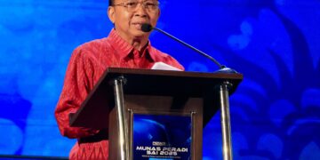 Gubernur Bali Wayan Koster saat sambutan di acara Peradi SAI 2025. -IST/Balitopik.com
