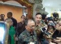 Gubernur Bali, Wayan Koster saat diwawancara usai menghadiri Sidang Paripurna DPRD Provinsi Bali, Rabu (9/7/2025). -Balitopik.com