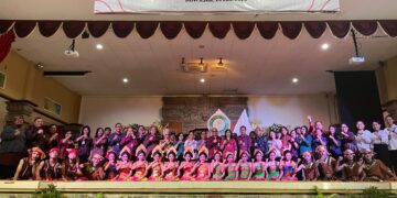 Foto bersama seluruh undangan dan peserta acara Pencangangan Gerakan Hari Rabu Penabung dalam rangka Hari Anak Nasional. -IST/Balitopik.com