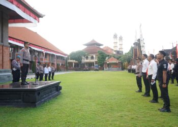 Karo Ops Polda Bali Kombes Pol. Soelistijono, S.I.K., M.H., saat memberikan arahan dalam Apel Operasi Sikat Agung 2025. -IST/Balitopik.com