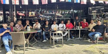 Anggota PENA NTT Bali dan solidaritas wartawan Bali. -Dok/PENA