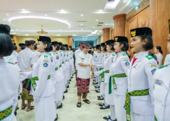 Bupati Badung Kukuhkan Anggota Paskibraka Kabupaten Badung Tahun 2025. -Balitopik.com