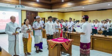 Bupati Badung saat melantik 61 pejabat yang akan ditugaskan di RSUD Giri Asih dan Suwiti. -Balitopik.com