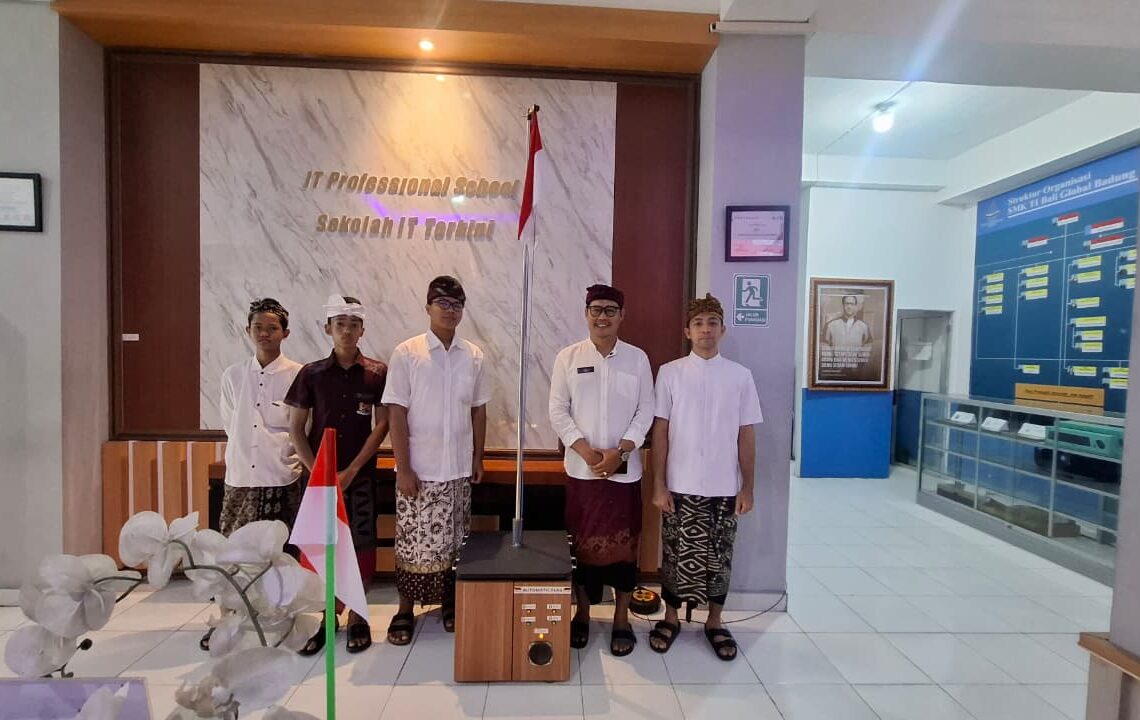 Automatic Flag Indor saat dipamerkan di SMK TI Bali Global Badung. -Balitopik.com