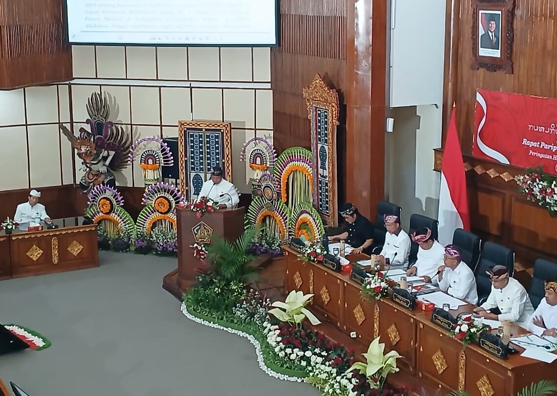 sidang paripurna DPRD Bali ke-34 dan ke 35, di Kantor Gubernur Bali, Kamis (14/8/2025).