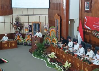 sidang paripurna DPRD Bali ke-34 dan ke 35, di Kantor Gubernur Bali, Kamis (14/8/2025).