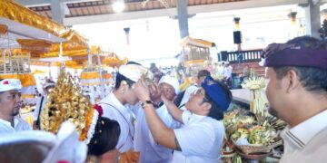Wakil Gubernur Bali, I Nyoman Giri Prasta, menghadiri Karya Manusa Yadnya, Pitra Yadnya, lan Atma Wedana Warsa Saka 1947/Masehi 2025. -IST/Balitopik.com