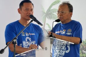 Kolase: Menteri Koordinator Bidang Infrastruktur dan Pembangunan Kewilayahan, Agus Harimurti Yudhoyono (AHY) dan Gubernur Bali Wayan Koster. -Balitopik.com